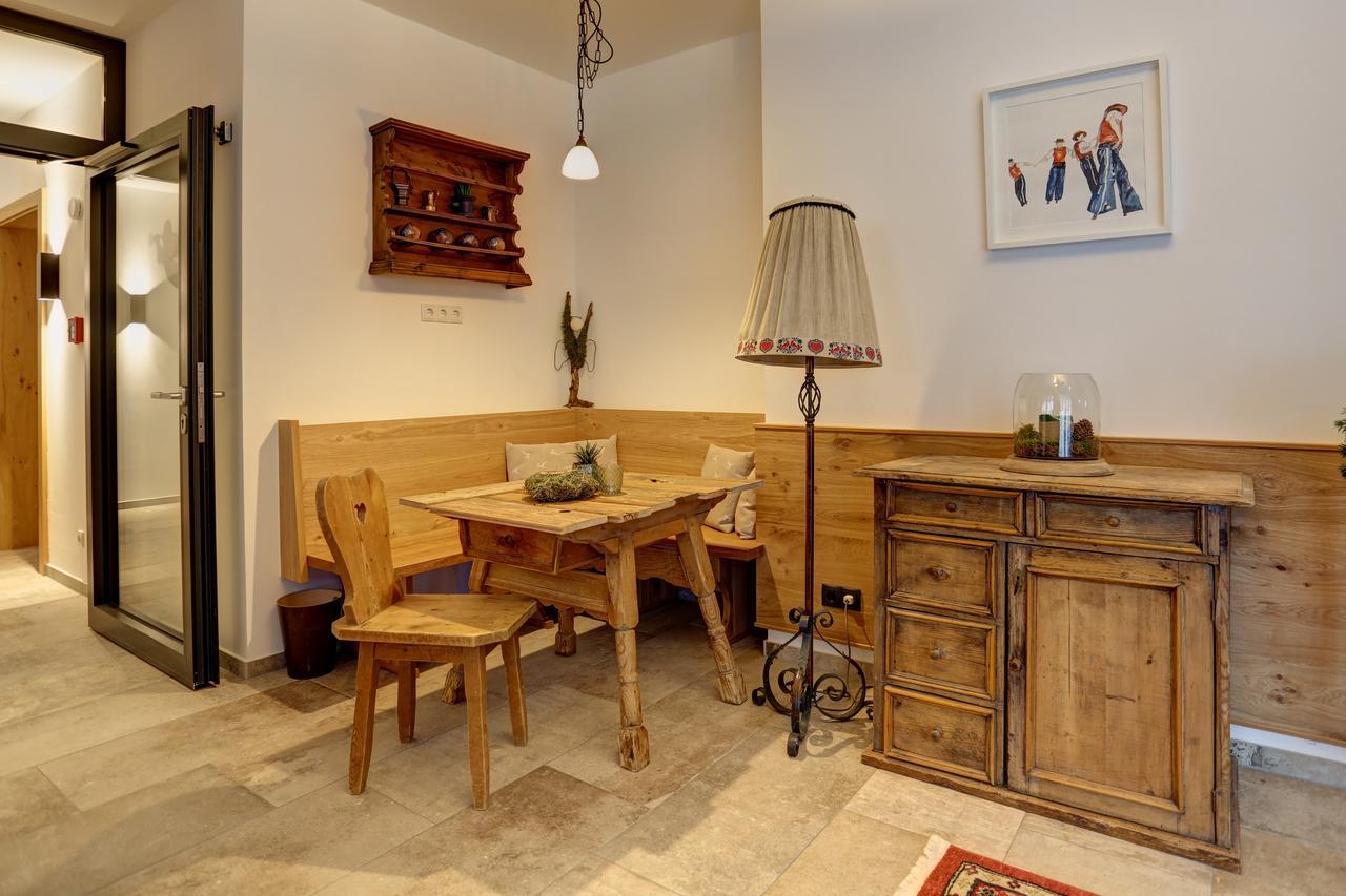 Koesslerhof Hotel ซังคท์อันทอนอัมอาร์ลแบร์ก ภายนอก รูปภาพ